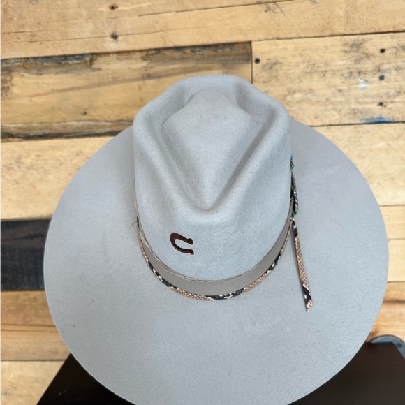 Other - New-Gray Western Hat with Decorative Band